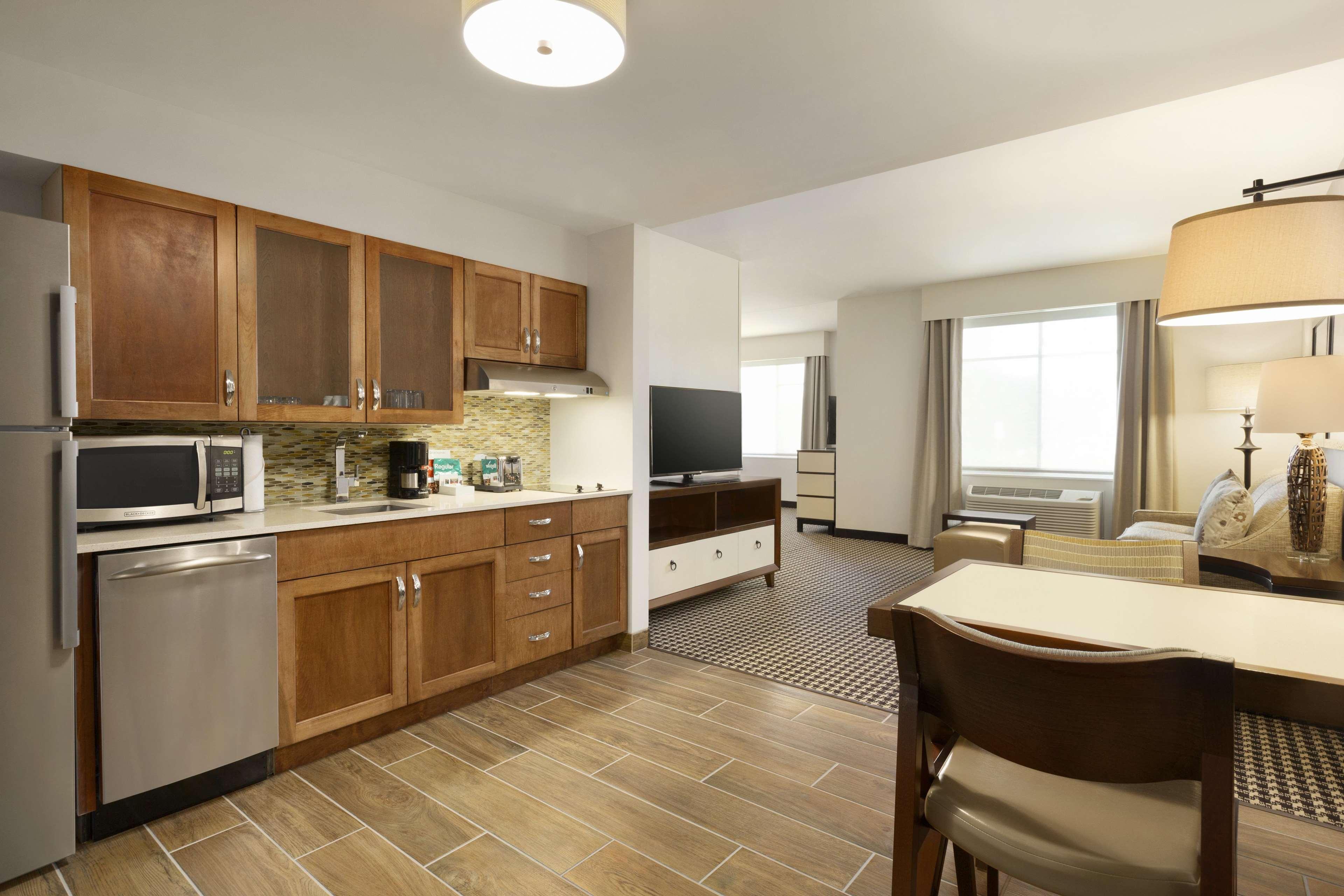 Homewood Suites By Hilton Аугуста Екстериор снимка